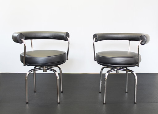 Set Of 2 Lc7 Le Corbusier Cassina Charlotte Perriand