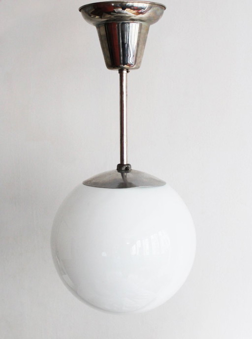 Modernistische plafondlamp uit de jaren 30