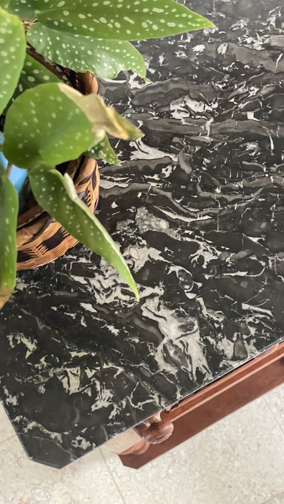 Image 1 of Antiker Nachttisch aus Holz und Marmor