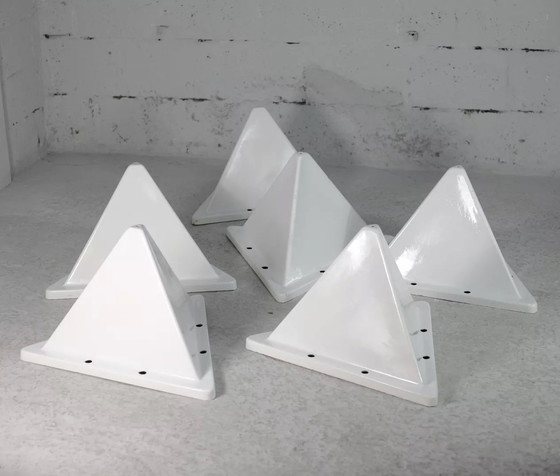 Image 1 of 6x Tetrahedron Shaped Elements