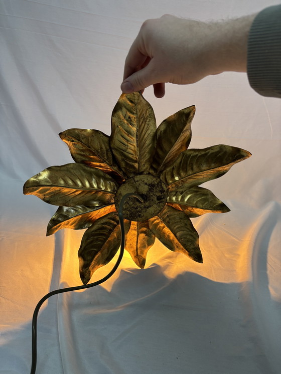 Image 1 of Applique murale vintage Hollywood Regency, fleur dorée