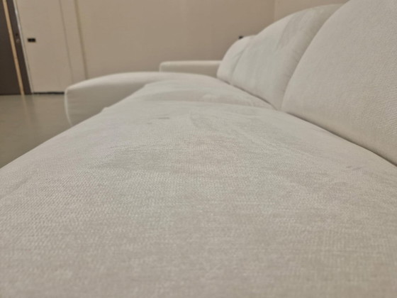 Image 1 of 30% DE DESCUENTO EN LA SALA DE EXPOSICIÓN - Sofá esquinero Braga - Blanco - Nuevo - Rebajas - Tendencia