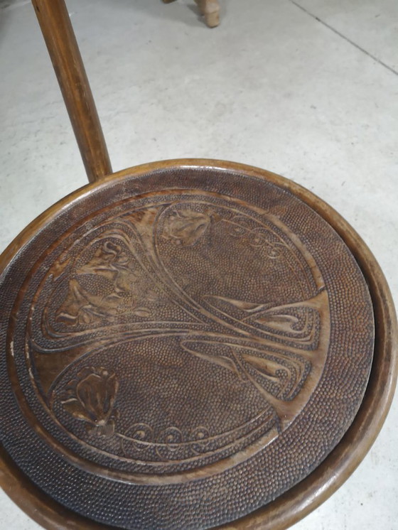 Image 1 of Authentieke BAUMANN bistrostel - Vintage gebogen hout met Art Nouveau-decoratie