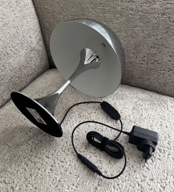 Image 1 of Louis Poulsen Panthella Mini Lampe à poser LED Chrome