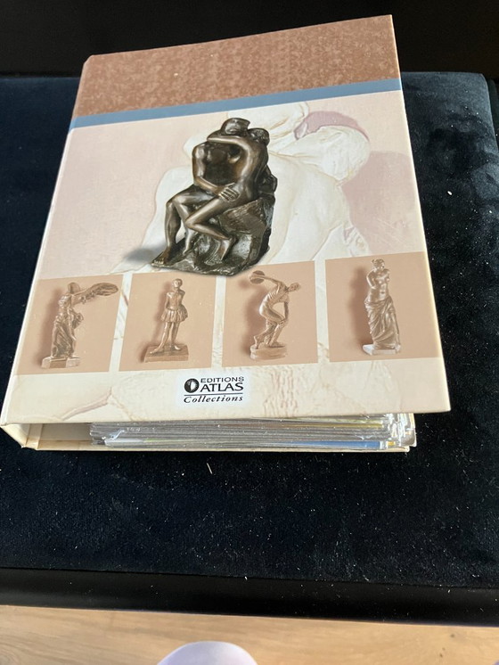 Image 1 of 18 figurillas de bronce, obras maestras de la escultura.