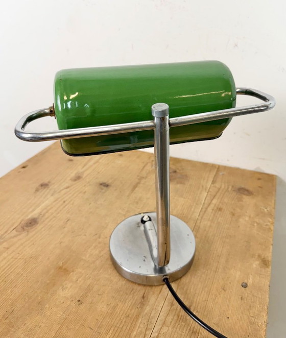 Image 1 of Vintage groene emaille bankierslamp, jaren 1950
