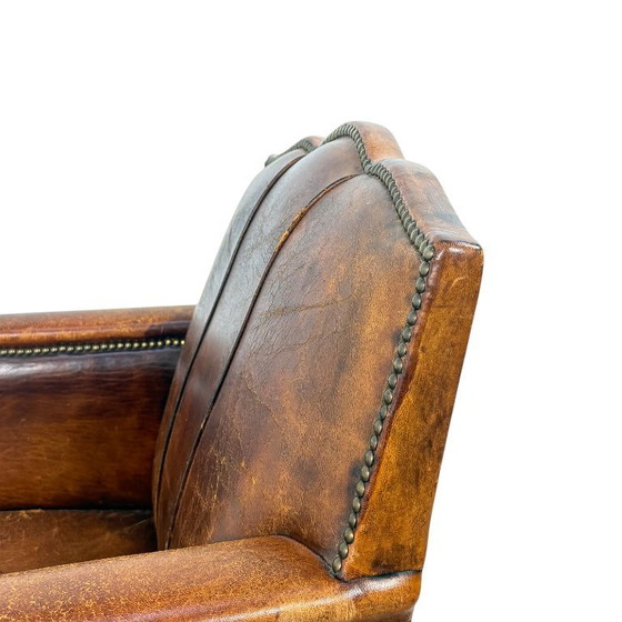 Image 1 of Antieke Franse moustache fauteuil – cognac leren clubstoel – begin 20e eeuw