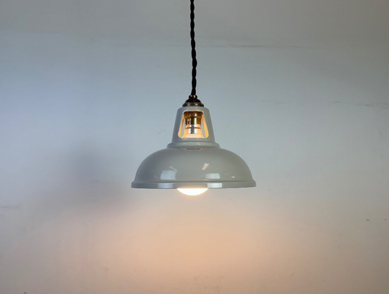 Image 1 of Lampada da soffitto vintage industriale dipinta di beige, anni 2000