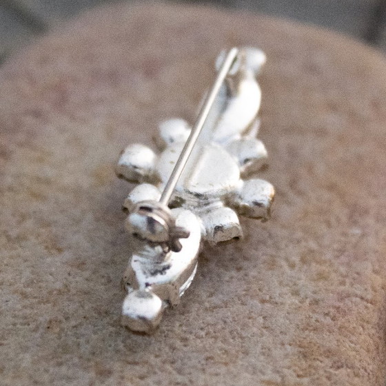 Image 1 of Spilla vintage Aurora Boreale: spilla ovale con strass iridescenti