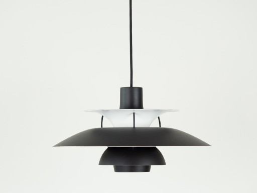 Danish PH5 Monochrome Lamp by Poul Henningsen, Louis Poulsen, 1958 – hanglampen, Aluminium