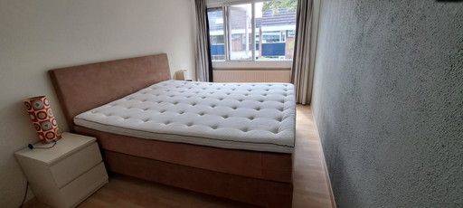 Boxspring 1.80x2.20m In Goede Staat – tweepersoonsbedden, Skai