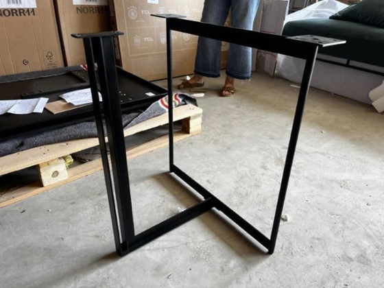 Image 1 of Ethnicraft Tacet Mesa de comedor - 240 * 100 roble negro (nuevo)