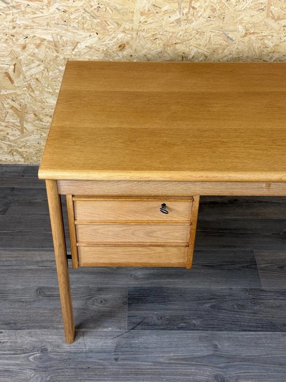 Scrivania in rovere con piano scorrevole, anni '60/'70, di Peter Løvig Nielsen per Løvig (photo 4 of 23)