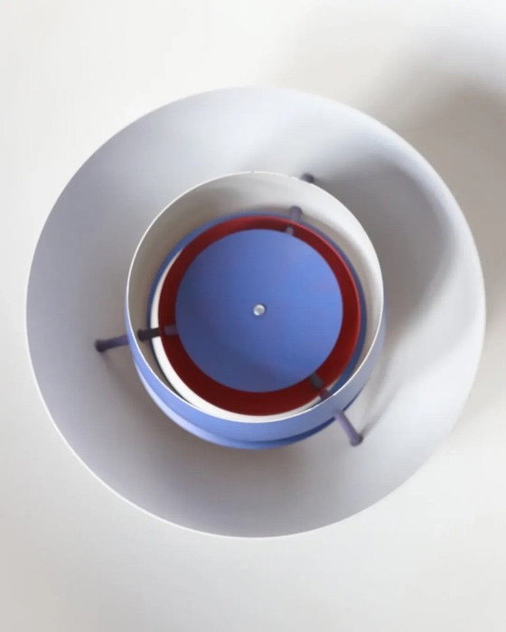 Image 1 of Lampada da tavolo vintage Louis Poulsen PH5 blu, colore unico, design danese
