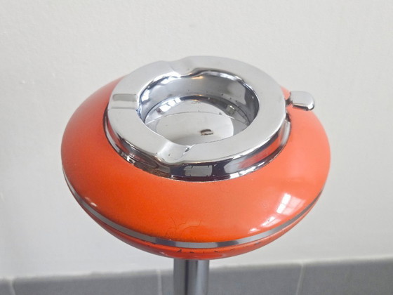 Image 1 of Cendrier Sur Pied Vintage 1970 En Metal Laque Orange & Chrome 70s Space Age