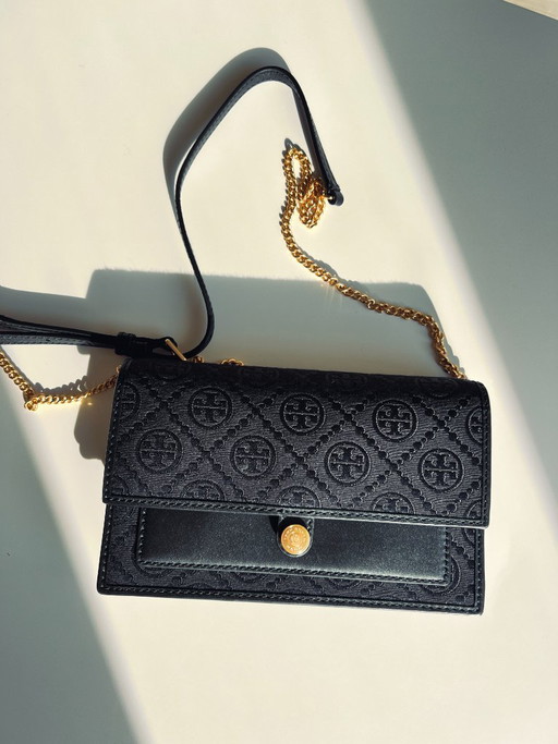 Borsa a tracolla Tory Burch T Monogram Chain Bag Crossbody nera. Nuova e mai indossata, con l'etichetta originale ancora attacca