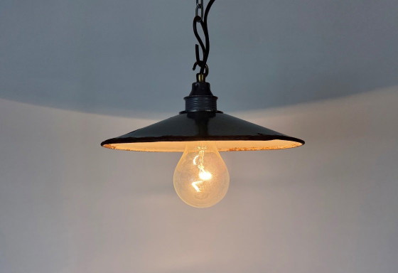 Lampada industriale smaltata verde, anni '50 – Lampade a sospensione, Ferro (photo 9 of 16)
