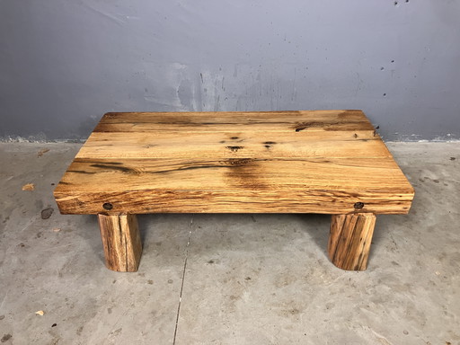 Brutalistisch Japandi Wabi Sabi salontafel