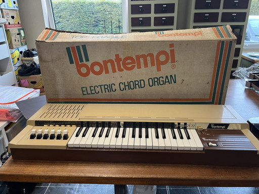 Orgue électronique à accords Bontempi – decoratieve objecten, Plastic (photo 2 of 6)