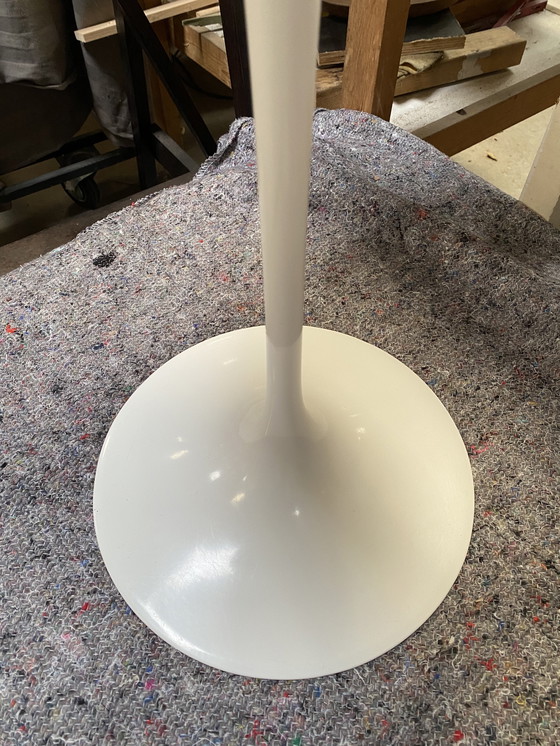 Image 1 of Eero Saarinen Tulpentisch