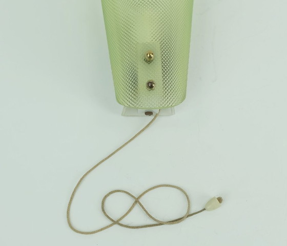 Image 1 of bellissima applique anni '50 con paralume in acrilico verde