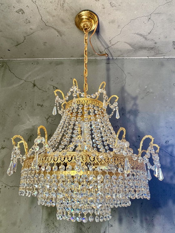 Beautiful antique crystal chandelier – Glass, Brass (photo 6 of 8)