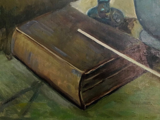 Image 1 of Peinture unique signée représentant une pipe, un verre à vin, un livre et une cruche en étain. Signé H. van Leeuwen