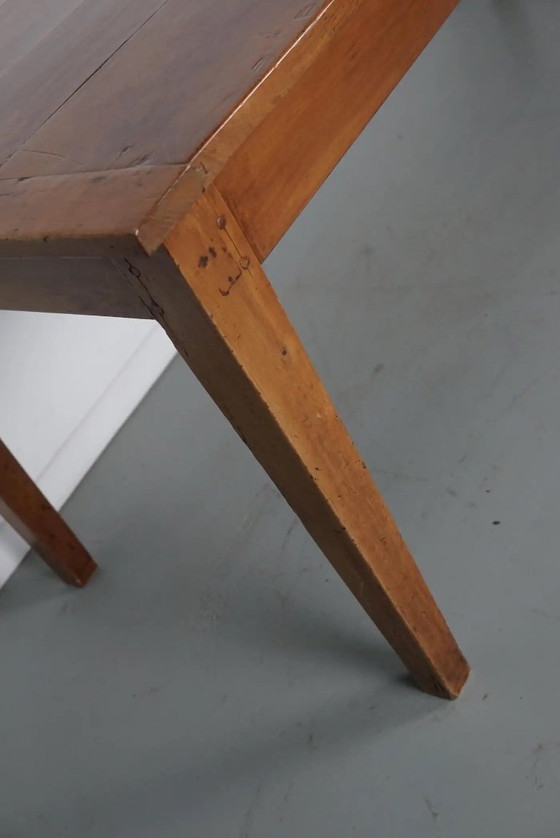 Image 1 of Antiker französischer rustikaler Bauernhaus-Esstisch aus Kirschholz aus dem frühen 20. Jahrhundert