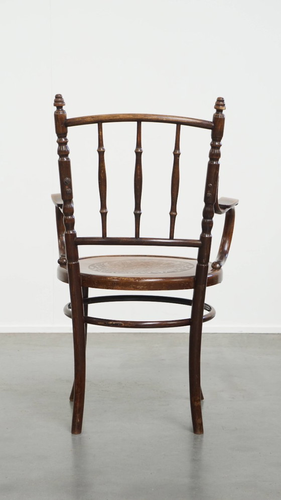 Image 1 of Silla antigua de diseño de madera de Mundus para Thonet con reposabrazos