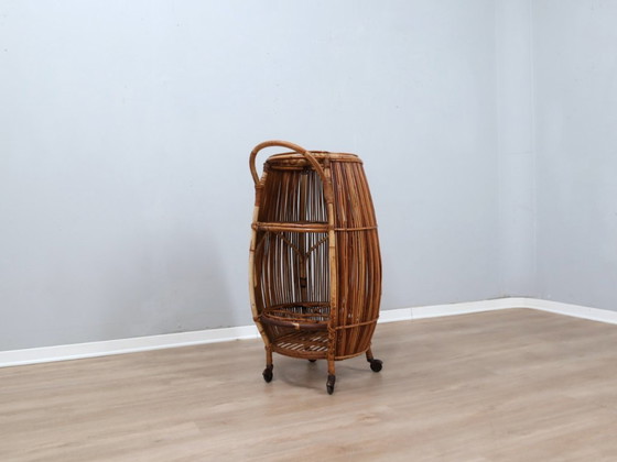 Image 1 of Carrito de bar italiano de ratán de estilo moderno de mediados de siglo, década de 1960.