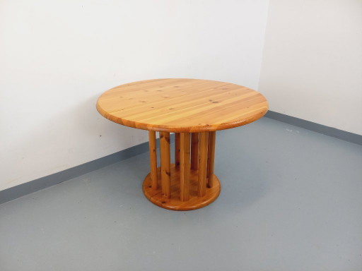 Table à manger ronde scandinave vintage style Rainer Daumiller en pin des années 60 70 avec rallonges