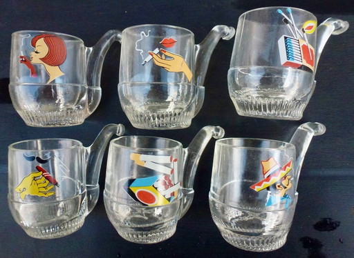 Antichi bicchierini da shot a forma di pipa degli anni '70.