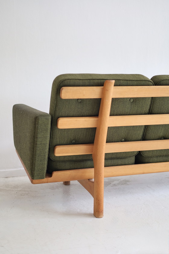 Image 1 of Canapé 4 places modèle GE-2363 Hans J. Wegner