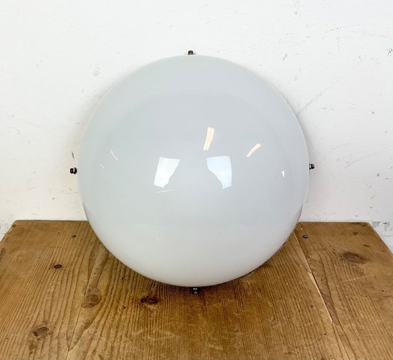 Image 1 of Lampada da parete o da soffitto vintage con vetro opalino di Napako, anni '60