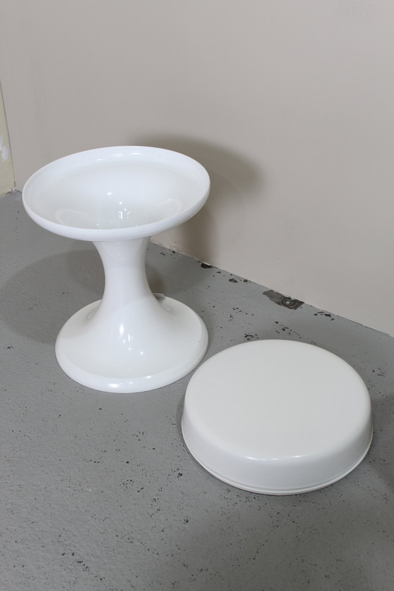 Image 1 of Sgabello bianco vintage, tavolino porta piante anni '70 - Emsa