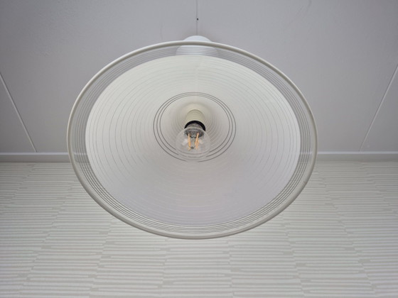 Lampada a sospensione vintage in plastica Postmodern/Space Age. – Lampade a sospensione (photo 3 of 8)