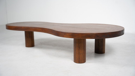 Image 1 of Table basse en bois de forme organique, contemporaine