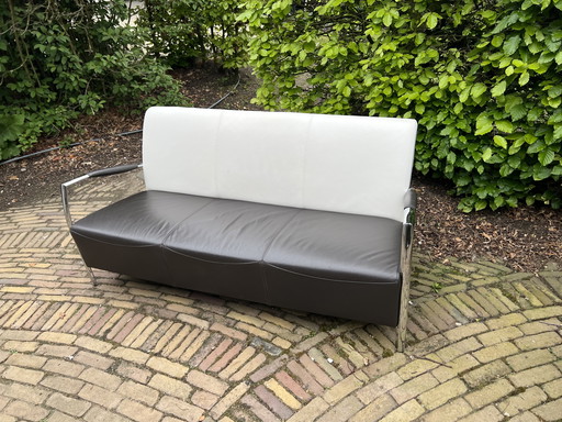 Designer sofa with a Gipen look