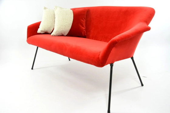Image 1 of MARLBORO Shell Bench