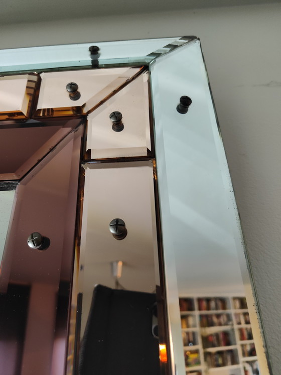 Image 1 of Grote Italiaanse Hollywood Regency Wandspiegel – 110x75 cm – Getint Glas – Eiken Kader – Jaren 70