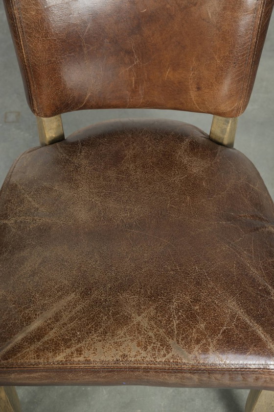 Image 1 of 4 x Vintage rundleren en houten eetkamerstoel met een mooie karaktervolle en elegante uitstraling