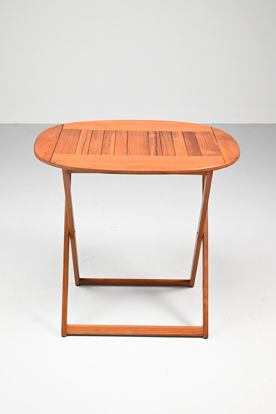 Image 1 of Mesa auxiliar Dyrlund