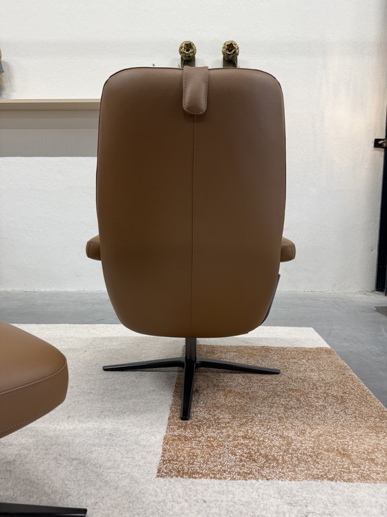 Image 1 of Leolux Evidence Entro Two Fauteuil hoog Bruin leer