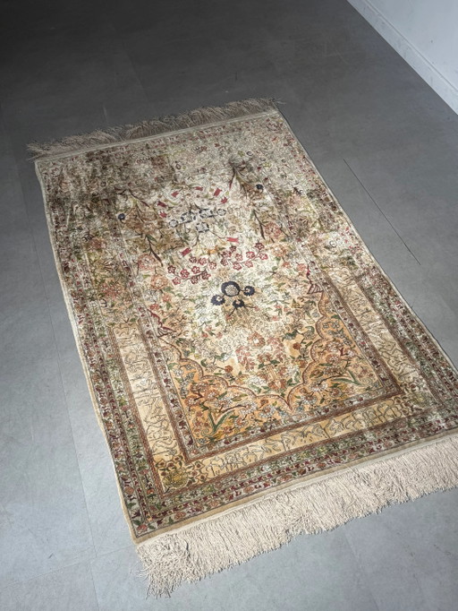 Zijden Vloerkleed met Bloemenpatroon – 180 × 100 cm
