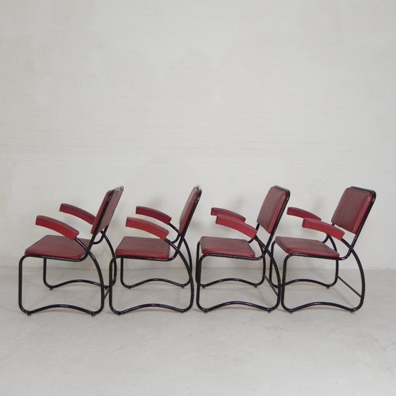 Image 1 of Conjunto de 4 sillones y mesa de centro con estructura tubular de estilo Bauhaus, década de 1950.