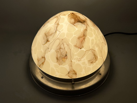 Image 1 of Vintage gemarmerde plafondlamp - elegantie in glas en metaal