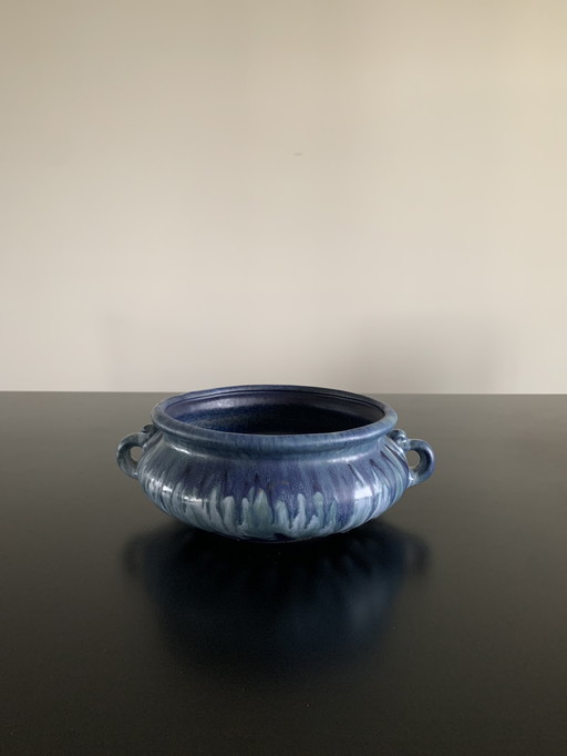 Ruscha ceramic bowl with “fat lava” technique