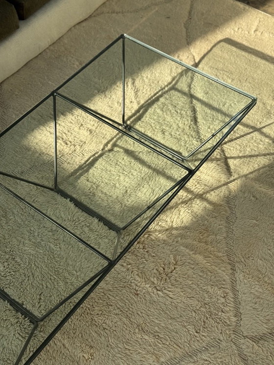 Tavolino da caffè in vetro con base in metallo nero, B&B Italia, Tavolini da caffè, Trasparente, Modern (foto 4 di 5)