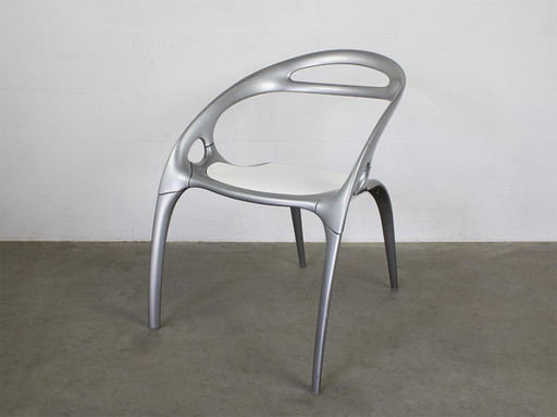 Production de chaises Go Chair par Ross Lovegrove, conception Bernard USA