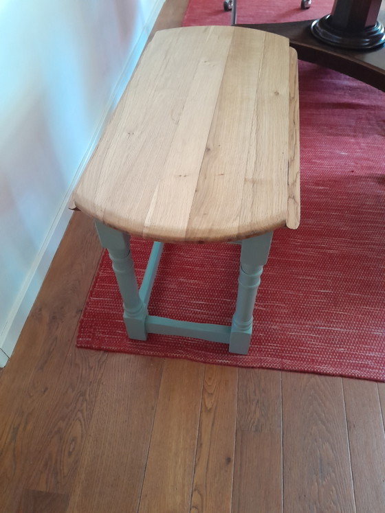 Mesa auxiliar ovalada – Mesas auxiliares, Wood (photo 3 of 7)